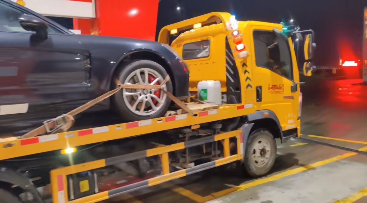 宣武行车途中遇到突发状况该如何呼叫道路救援？